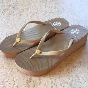 Tory Burch platform flip flops size 7